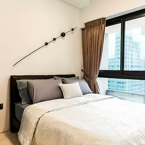 Luxury 1br Modern Executive Singapore